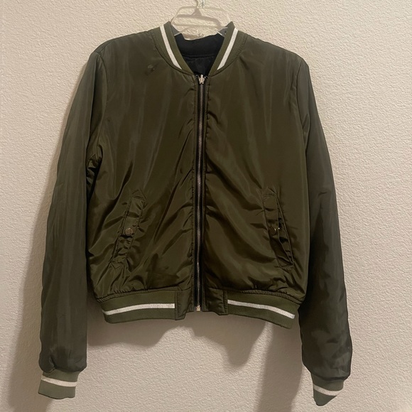 Reversible black and army green bomber jacket size small - Picture 3 of 3